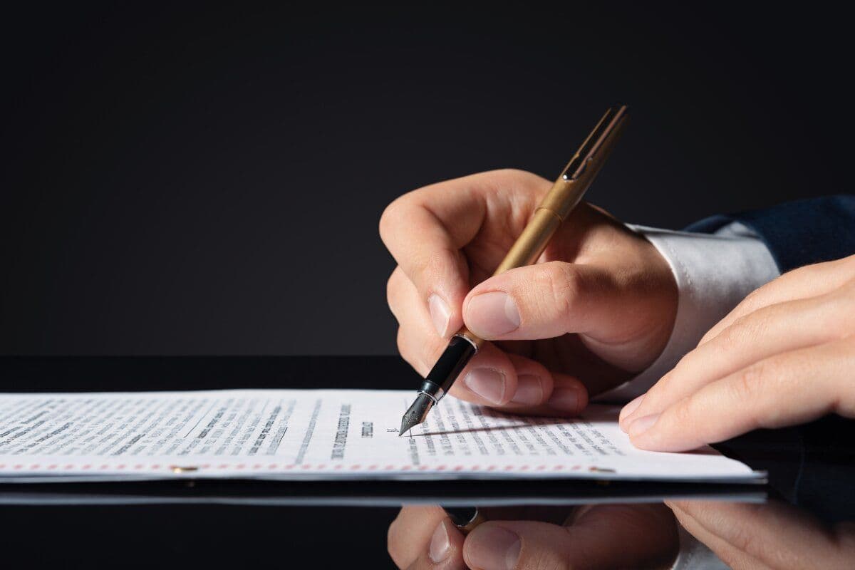 Health and Safety Legal Register: 12 Essentials for US, UK and Global Compliance