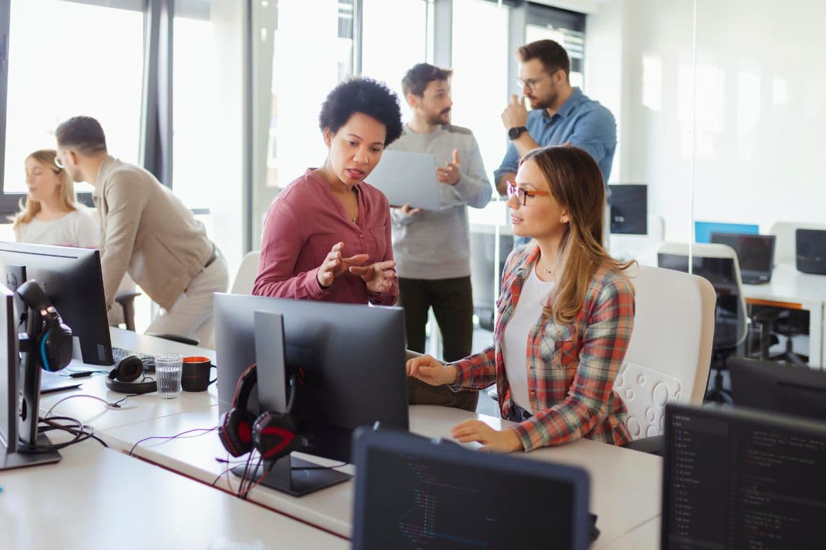 The UK Buyer's Guide to Health and Safety Software: How to Evaluate Platforms in 2026