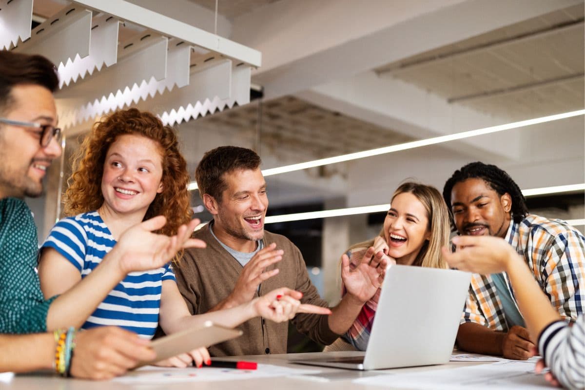 Who Is Responsible for Health and Safety in the Workplace? A Complete International Guide