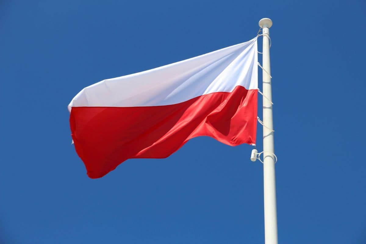 Health and Safety in Poland: The 6-Stage Sequence for a New Office