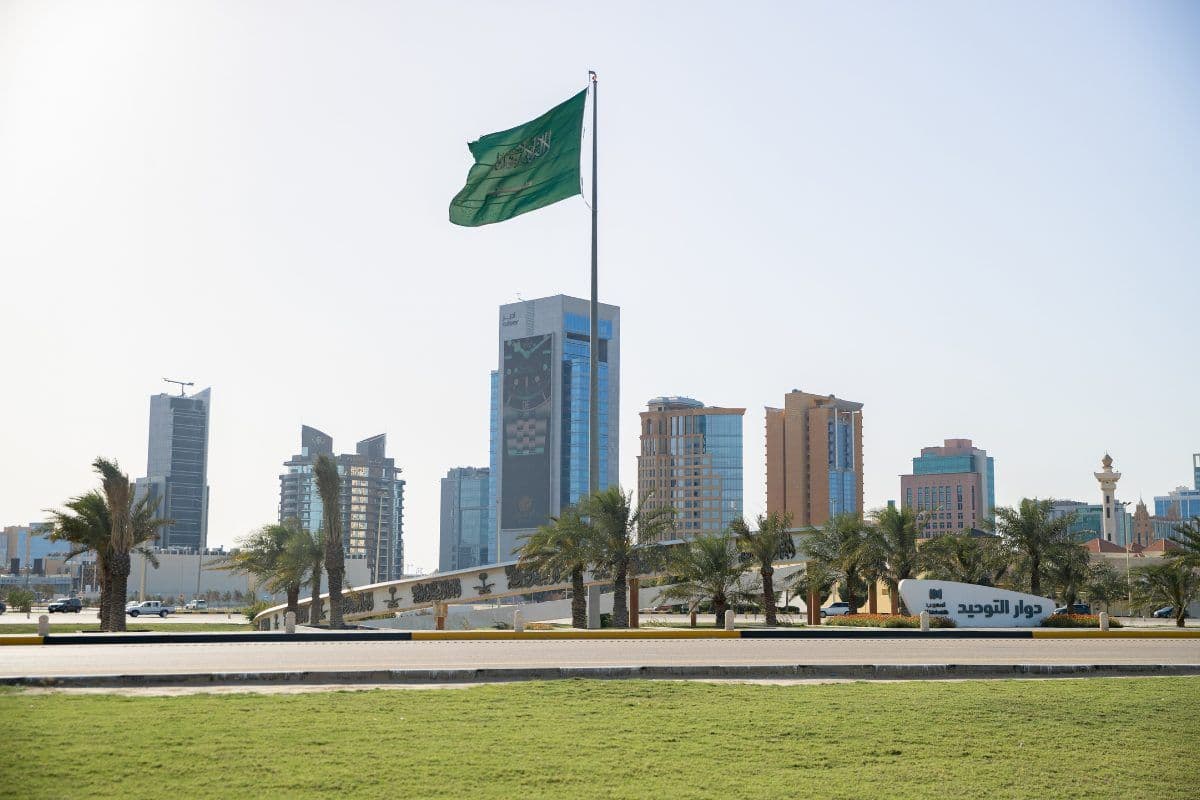 Health and Safety in Saudi Arabia: 6 Duties for a New Riyadh Office