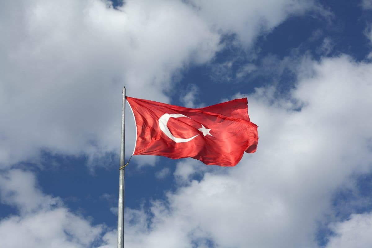 Health and Safety in Turkey: 6 Duties, and the Rule That Finally Landed