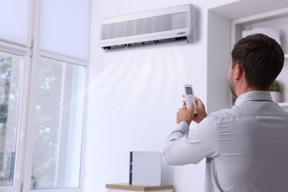 Office Ventilation: 7 Signs It Is Not Keeping Up