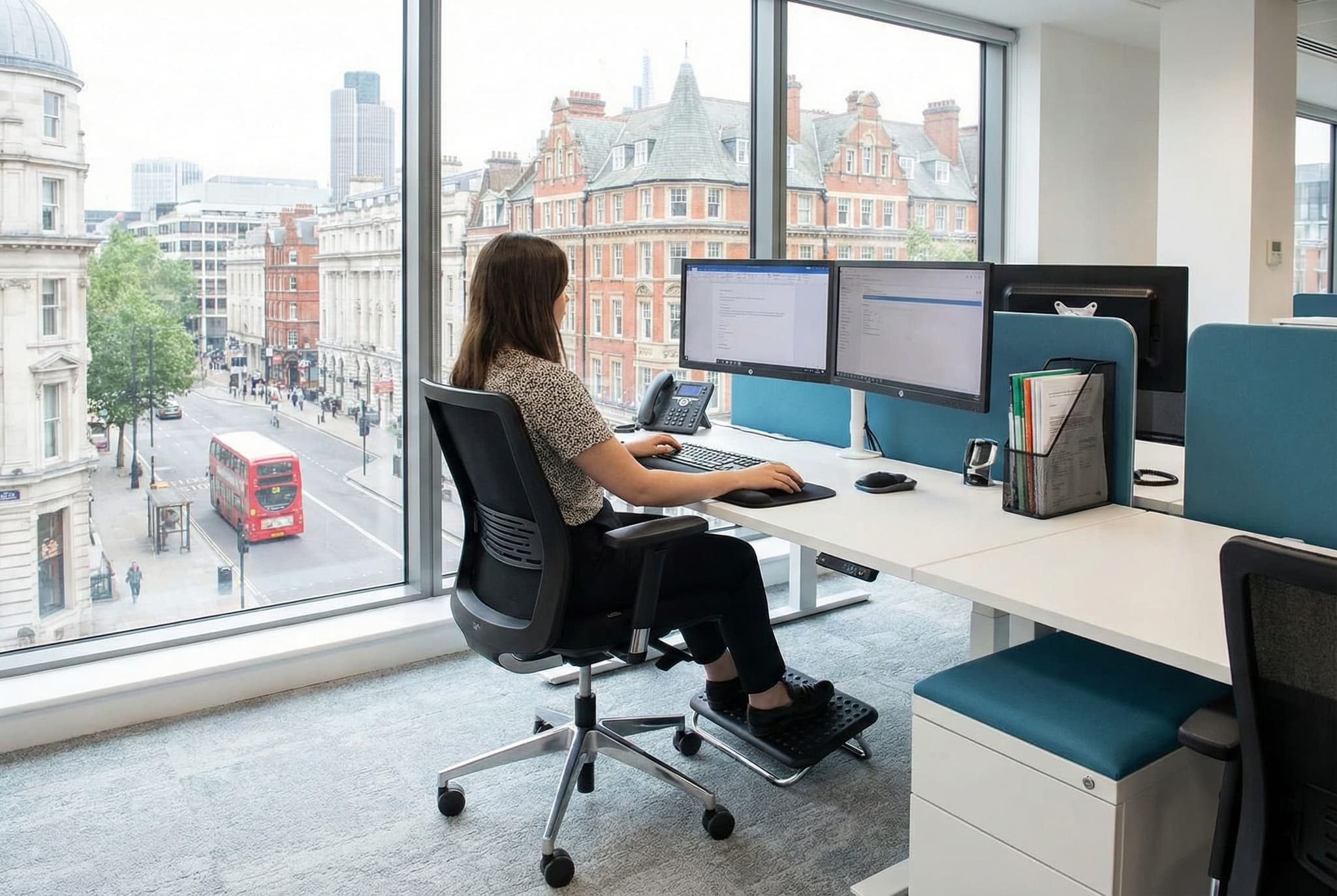 What Is a DSE Assessment? Complete Guide for UK Employers | Arinite